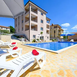 Stancija Amorozo 5 Apartment