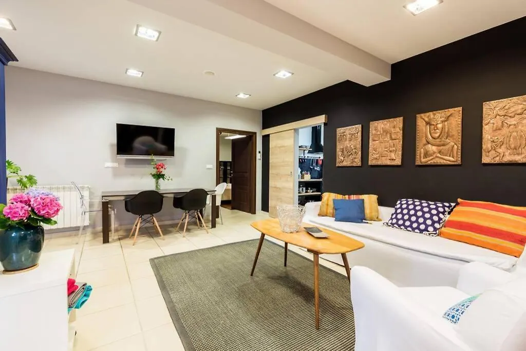פורץ Villa Lidija